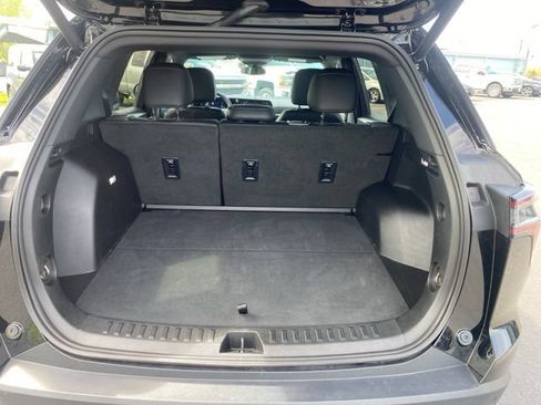 Used 2026 Chevrolet Equinox LT w/ Convenience Package II AWD/4WD image 17