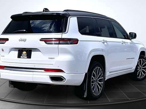 Used 2024 Jeep Grand Cherokee L Summit AWD/4WD image 23