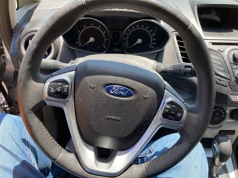 Used 2014 Ford Fiesta SE FWD image 11