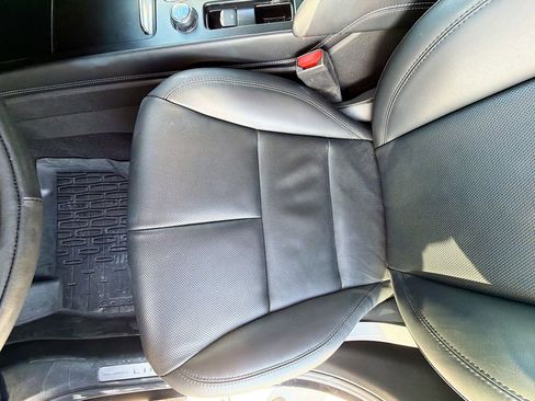 Used 2025 Lincoln Corsair Reserve image 25