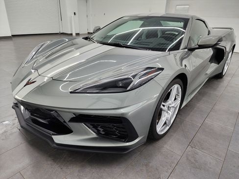 Used 2022 Chevrolet Corvette Stingray Premium Conv w/ Z51 Performance Package image 6