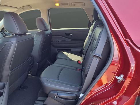 New 2026 Nissan Pathfinder SL AWD/4WD image 57