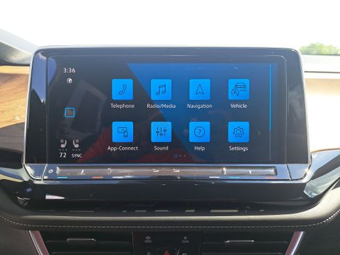 Used 2024 Volkswagen Atlas SE FWD image 20