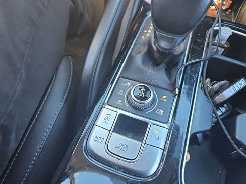 Used 2023 Kia Telluride S image 32