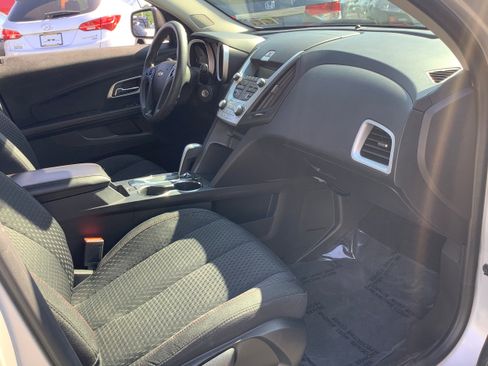 Used 2015 Chevrolet Equinox LS image 15