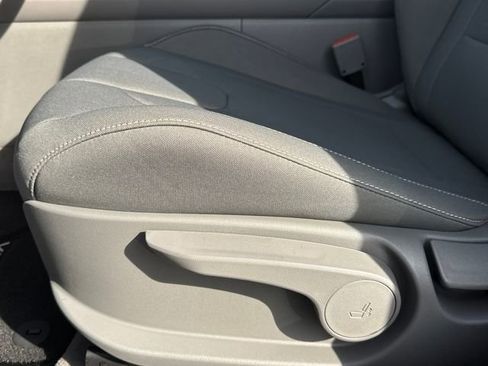 New 2026 Hyundai Elantra SEL Sport FWD image 12