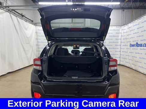 Used 2021 Subaru Crosstrek 2.0i Premium image 11