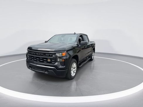 Used 2025 Chevrolet Silverado 1500 Custom AWD/4WD image 4