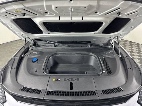New 2026 Kia EV9 Land w/ Nightfall Edition Package image 9
