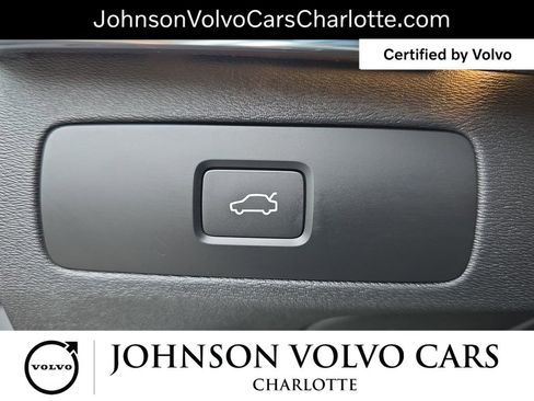 Used 2025 Volvo XC90 B6 Plus AWD/4WD image 29