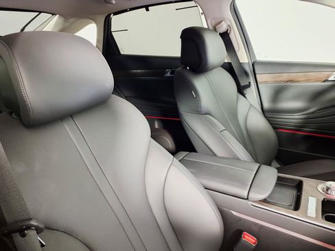 Certified 2026 Genesis G80 2.5T Advanced AWD/4WD image 10