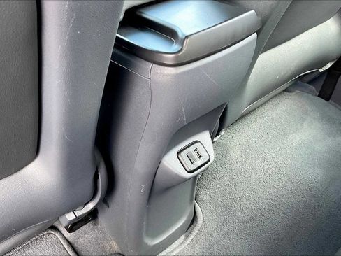 Used 2017 Chevrolet Bolt Premier w/ Driver Confidence II Package image 31