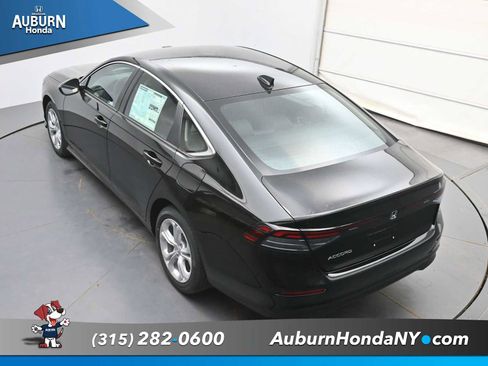 New 2026 Honda Accord LX image 31