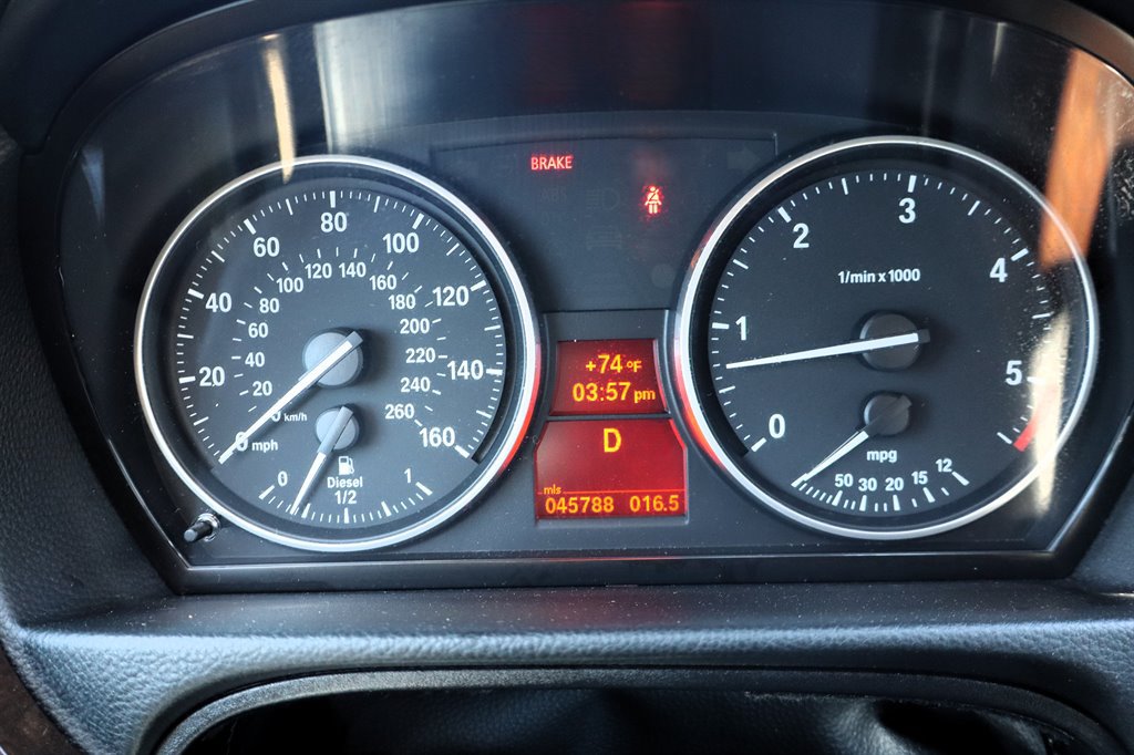 Used 2011 BMW 335d Sedan RWD image 21