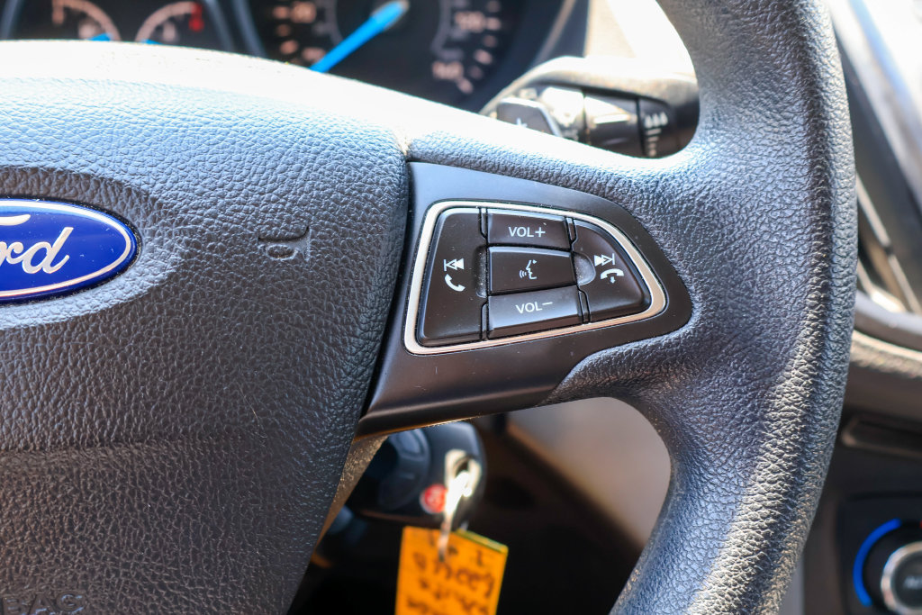 Used 2017 Ford Escape SE FWD image 13
