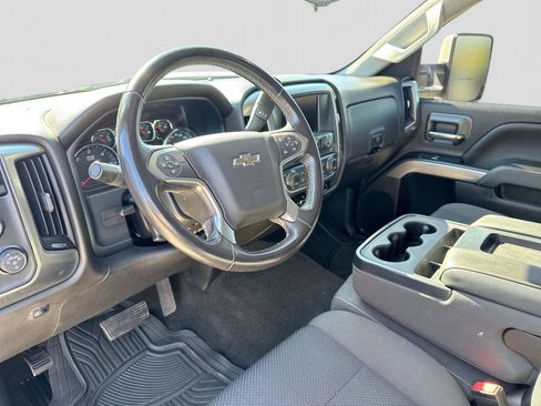 Used 2018 Chevrolet Silverado 1500 LT w/ All Star Edition AWD/4WD image 2