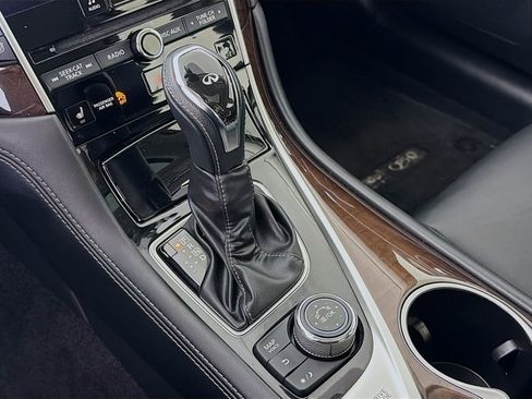 Used 2018 INFINITI Q50 Luxe w/ Essential Package (3.0T Luxe) AWD/4WD image 21