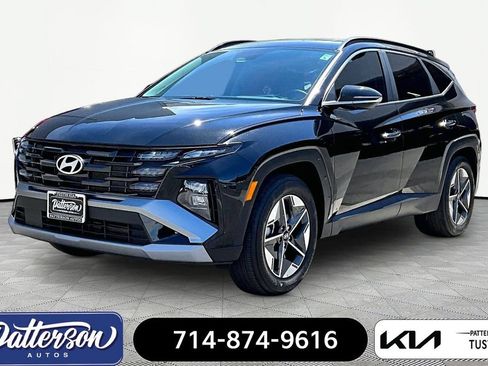 Used 2025 Hyundai Tucson SEL FWD image 1