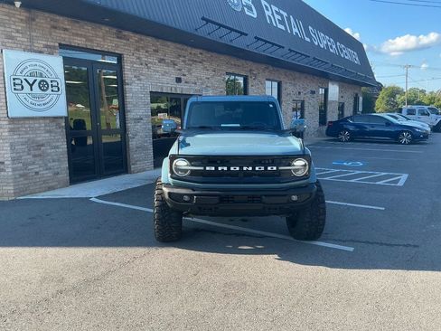 Used 2023 Ford Bronco Outer Banks AWD/4WD image 9