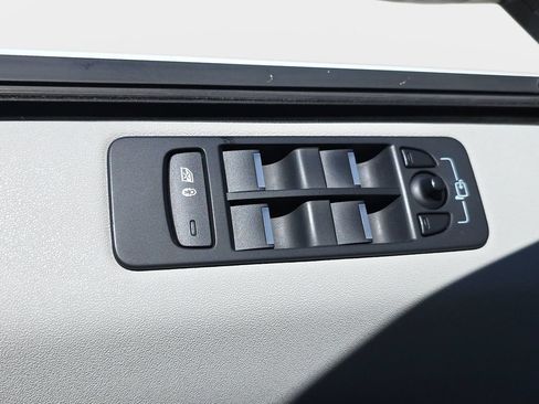 Used 2019 Land Rover Discovery Sport SE AWD/4WD image 22