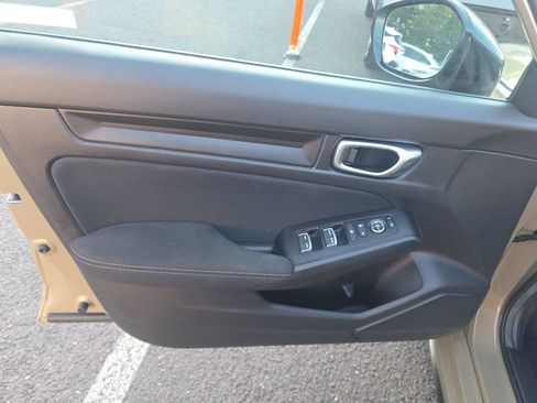 Used 2025 Honda Civic Sport image 9