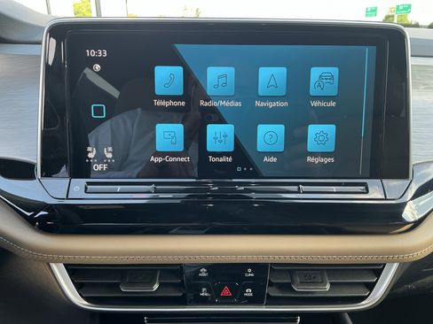 New 2026 Volkswagen Atlas Cross Sport SE AWD/4WD image 19