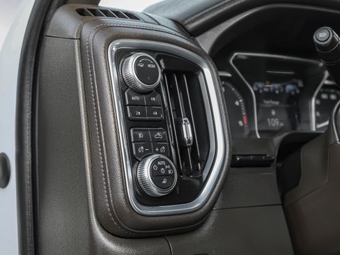 Used 2021 GMC Sierra 3500 Denali w/ Denali Ultimate Package image 35