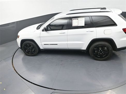 Used 2021 Jeep Grand Cherokee Freedom Edition image 12