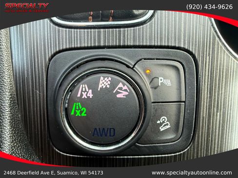 Used 2017 GMC Acadia SLE w/ Driver Alert Package I image 30