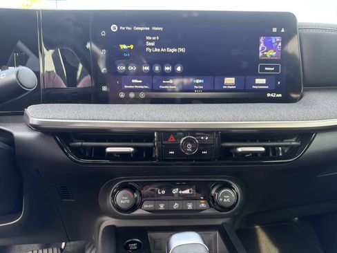 Certified 2026 Nissan Kicks SV FWD image 29