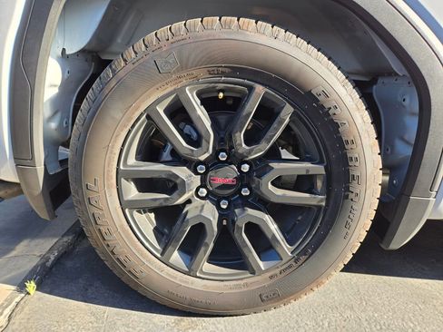 Used 2025 GMC Sierra 1500 Pro w/ Graphite Edition image 3