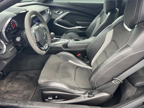Used 2019 Chevrolet Camaro SS image 26