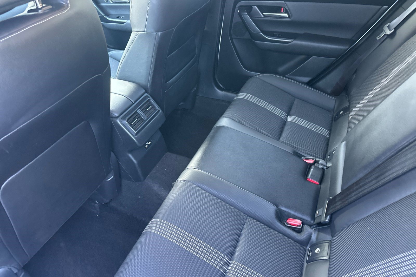 Used 2024 MAZDA CX-50 AWD 2.5 S w/ Cargo Package image 26