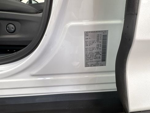 New 2025 Nissan Murano SV image 35