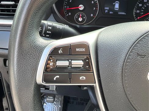 Used 2019 Kia Sorento L FWD image 40