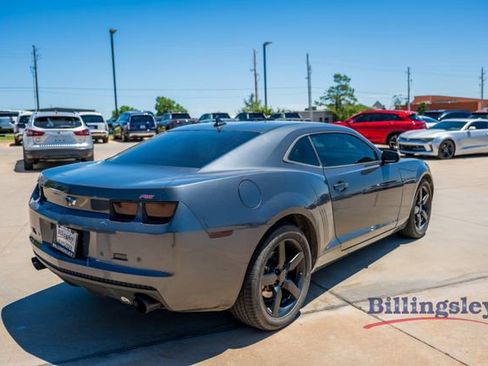 Used 2011 Chevrolet Camaro LT RWD image 5