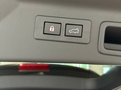 Used 2025 Subaru Forester Limited w/ Popular Package #2 AWD/4WD image 21