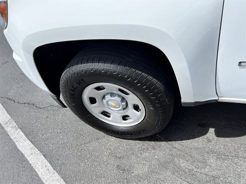 Used 2020 Chevrolet Colorado W/T w/ WT Convenience Package AWD/4WD image 12