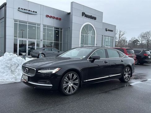 Used 2022 Volvo S90 B6 Inscription w/ Advanced Package image 1