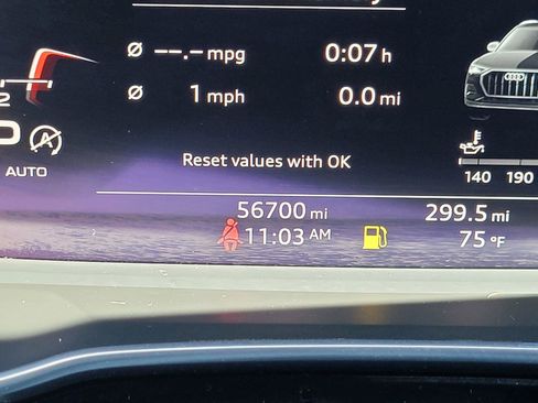 Used 2019 Audi Q3 2.0T Premium Plus w/ Premium Plus Package AWD/4WD image 33