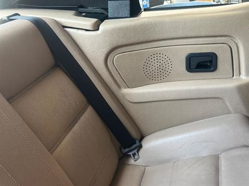 Used 1991 BMW 325i Convertible RWD image 32