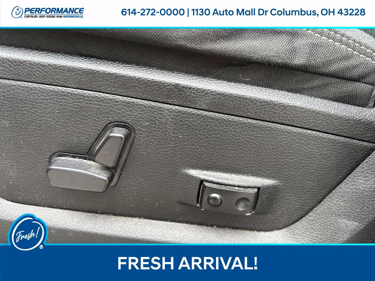 Used 2024 RAM 2500 Big Horn w/ Night Edition AWD/4WD image 17