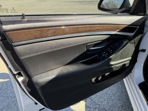 Used 2015 BMW 528i Sedan image 18