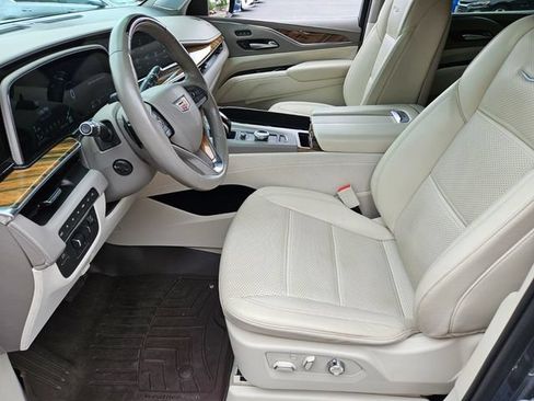Used 2021 Cadillac Escalade Sport Platinum w/ Heavy-Duty Trailer Package AWD/4WD image 7