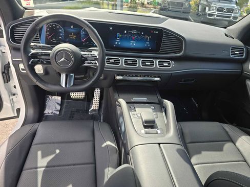 Used 2026 Mercedes-Benz GLS 450 4MATIC image 25