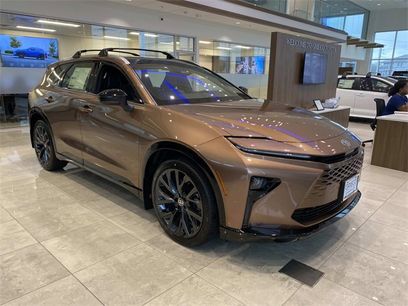 New 2025 Toyota Crown Signia