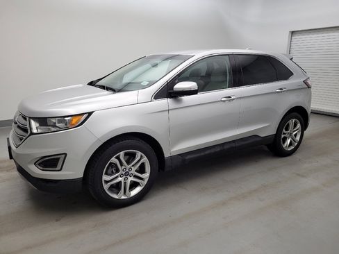 Used 2018 Ford Edge Titanium AWD/4WD image 2