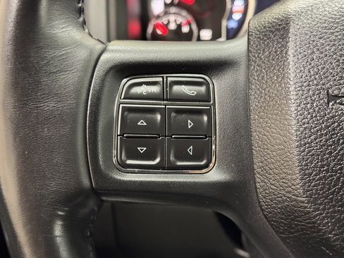 Used 2019 RAM 1500 Big Horn image 18