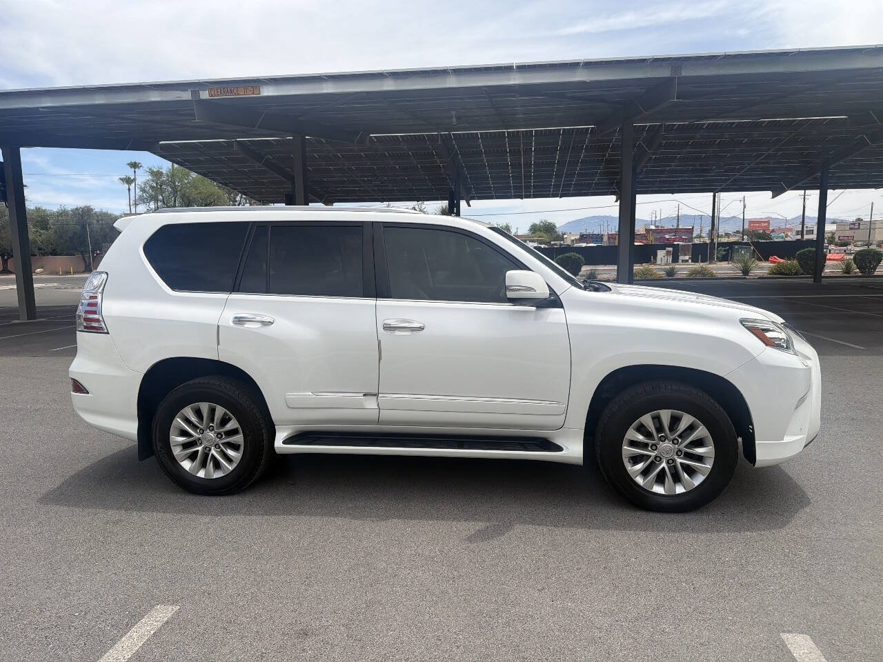 Used 2017 Lexus GX 460 Premium AWD/4WD image 12