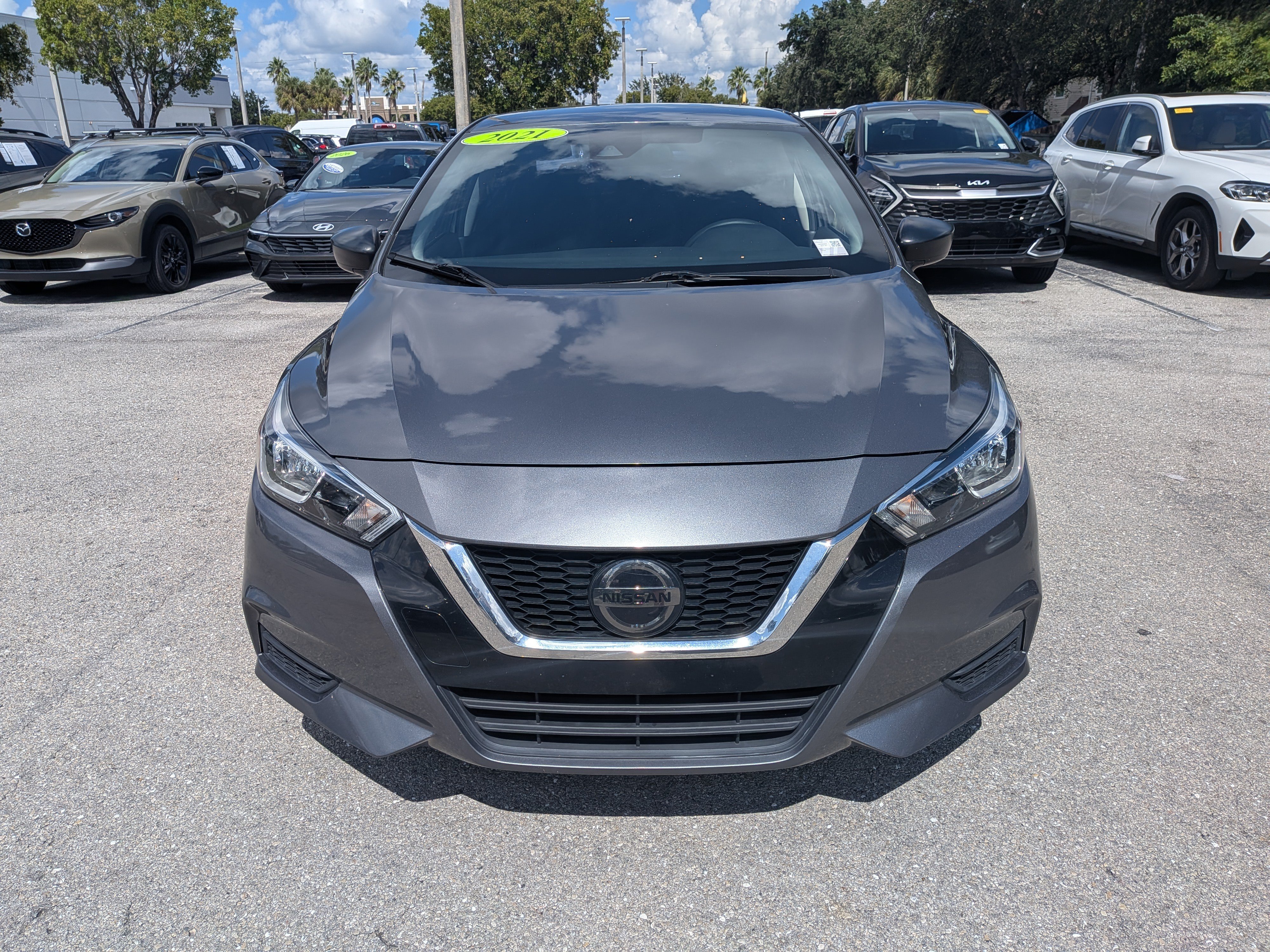 Used 2021 Nissan Versa S FWD image 9